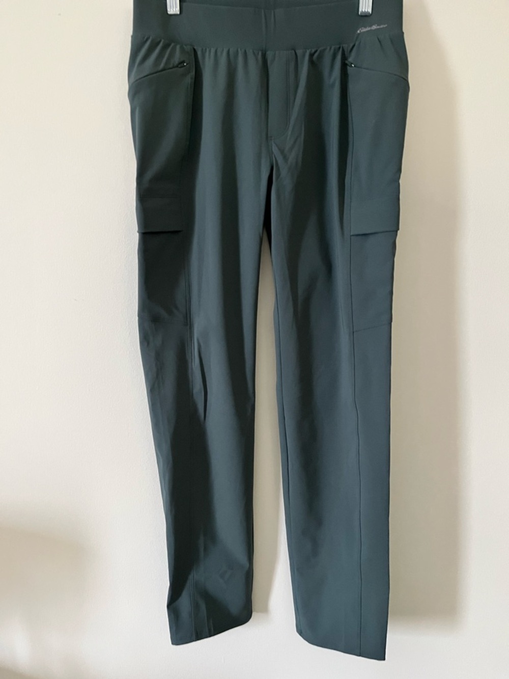 Eddie Bauer Women’s Green Active   Performance Pants - NWOT size 6 Gorpcore